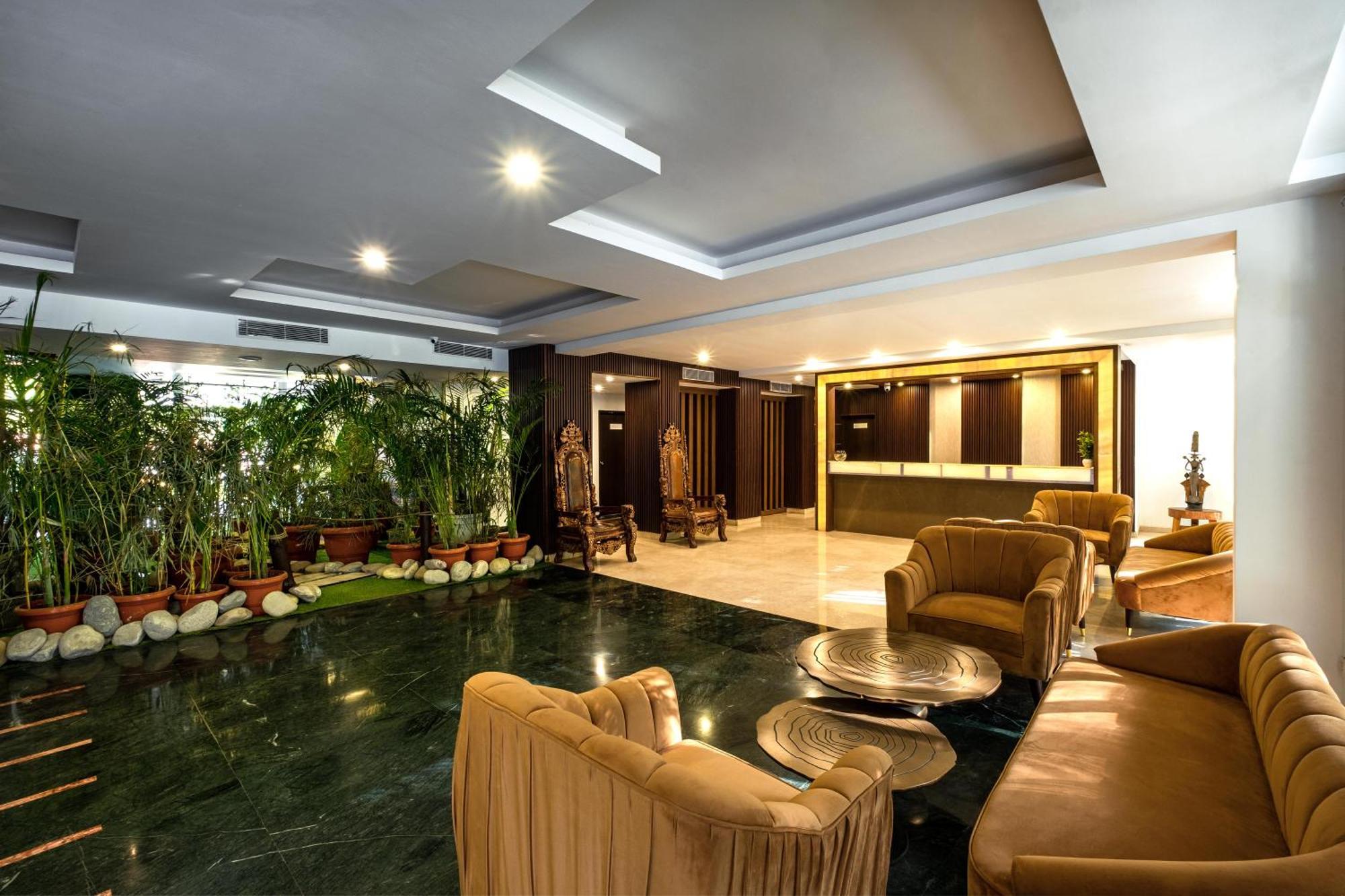 Country Inn Ayodhya - Opposite Airport Екстер'єр фото